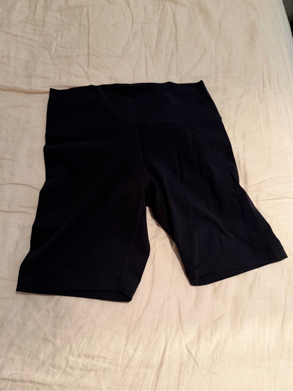 Aritzia Black Mid-Thigh Bike Shorts